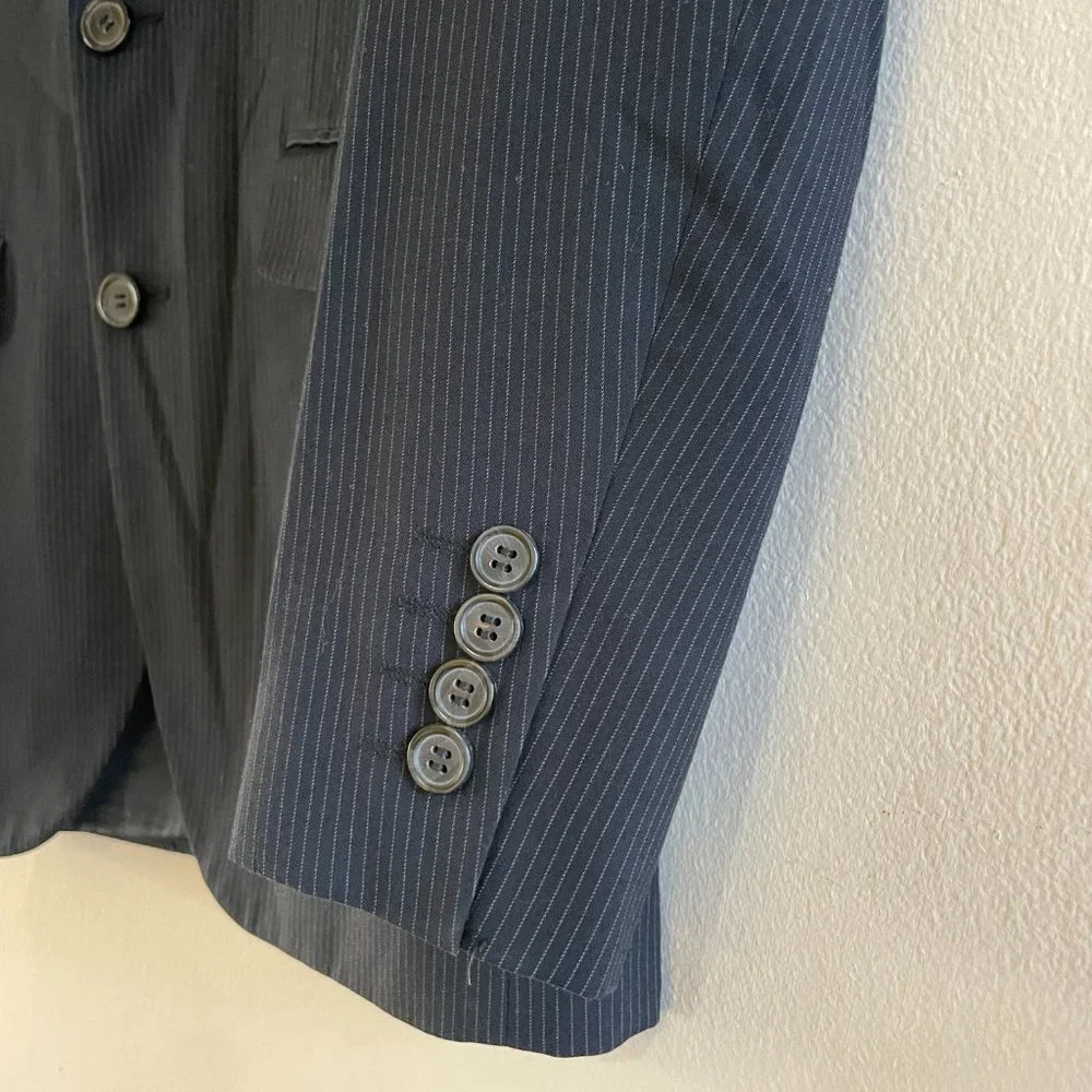 H&M Men's Navy Stripped Jacket - Size 36R - Picture 3 of 7